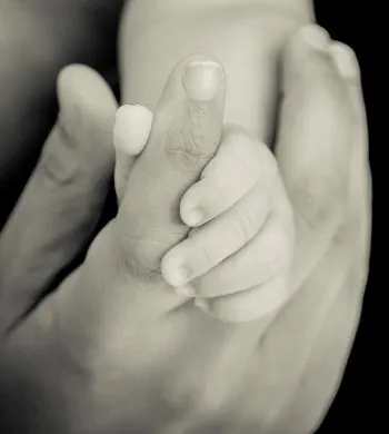 Adoptierte Personen suchen nach ihren Eltern