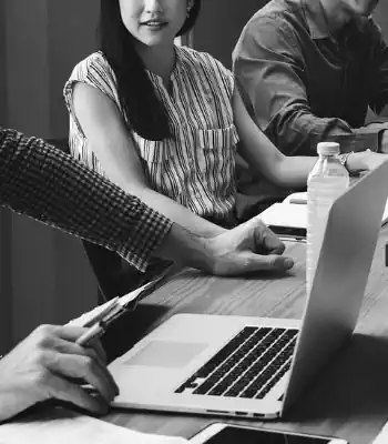 Wie suche ich online nach Adressen?